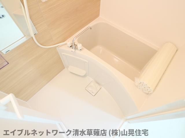 バス・シャワールーム　ゆったり過ごせるお風呂です