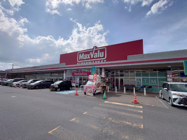 スーパー　マックスバリュ名張店（スーパー）まで568m