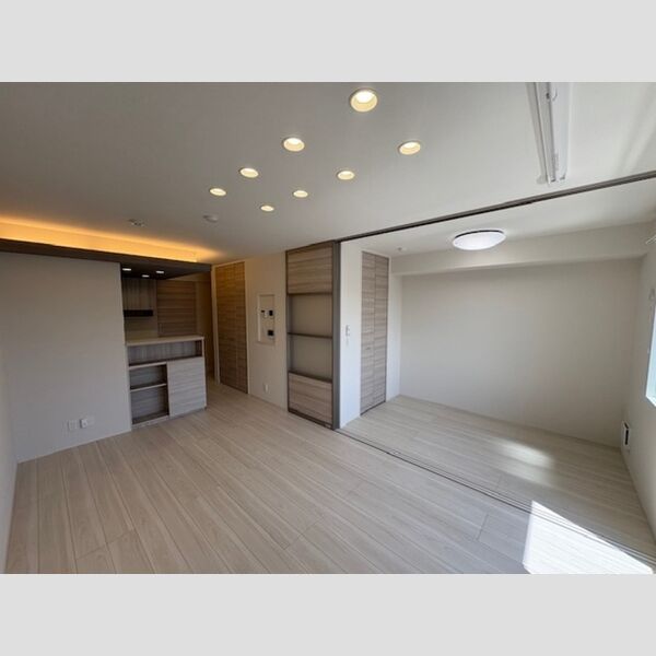 居室・リビング　LDK&洋室