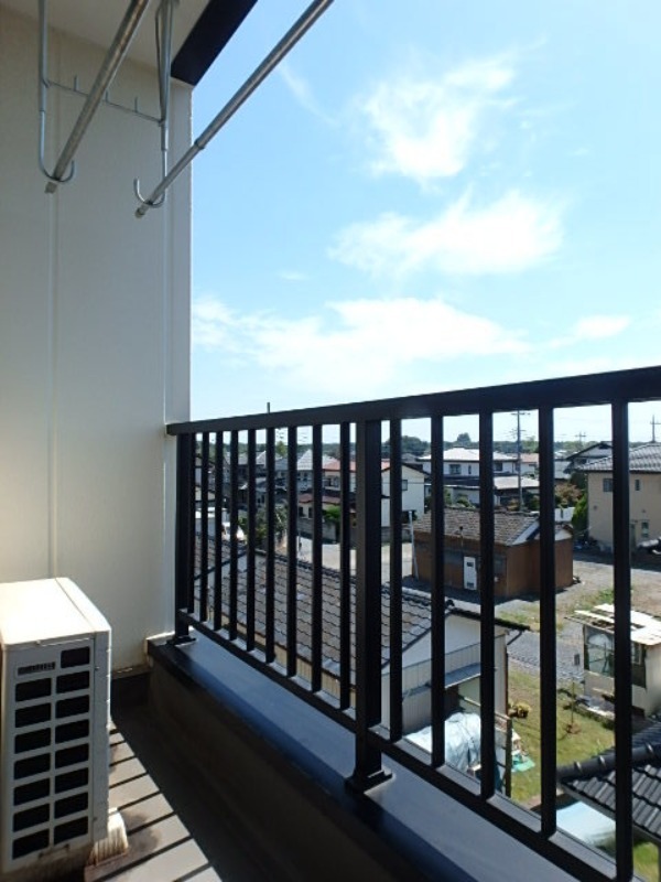 バルコニー　図面と現状に相違がある場合には現状を優先