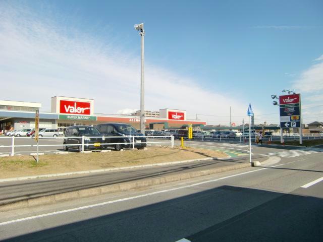 スーパー　バロー鈴鹿店（スーパー）まで989m