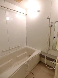 バス・シャワールーム　※他部屋参考写真