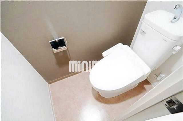 トイレ　温水便座。