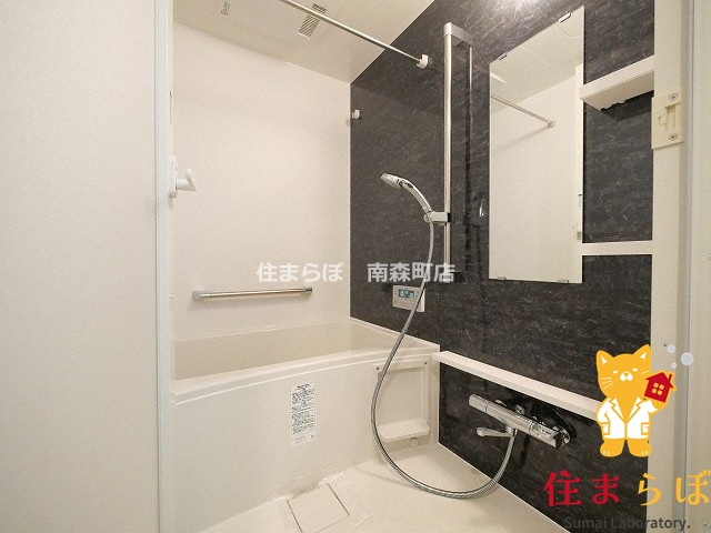 バス・シャワールーム　「見た目じゃなく、心に“しっくりくる”を大切に。」