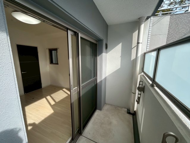 バルコニー　ラルーチェ川名