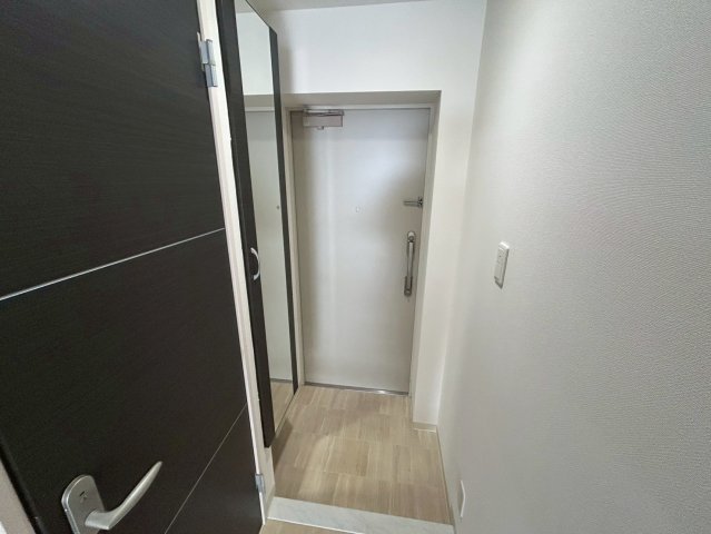 玄関　ラルーチェ川名