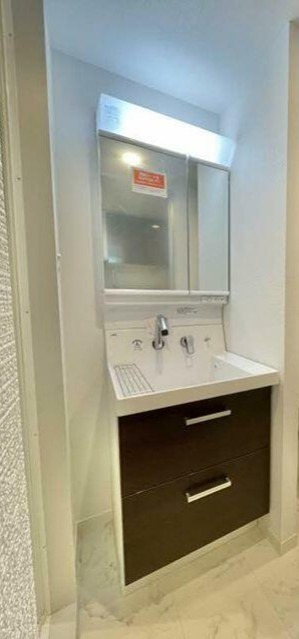 洗面設備　■洗髪洗面化粧台