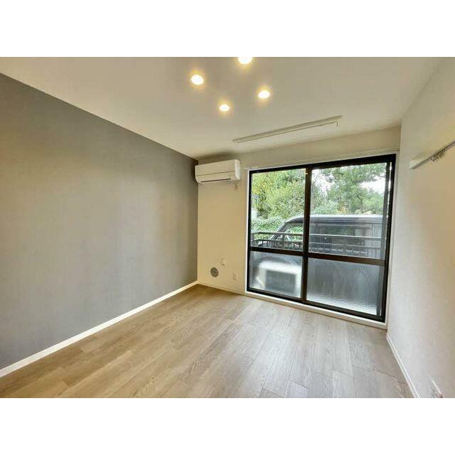 居室・リビング　※アクセントクロスは工事完了後に変更になる場合がございます。