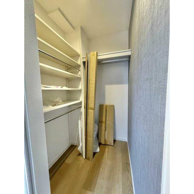 収納　■ウォークインクローゼット