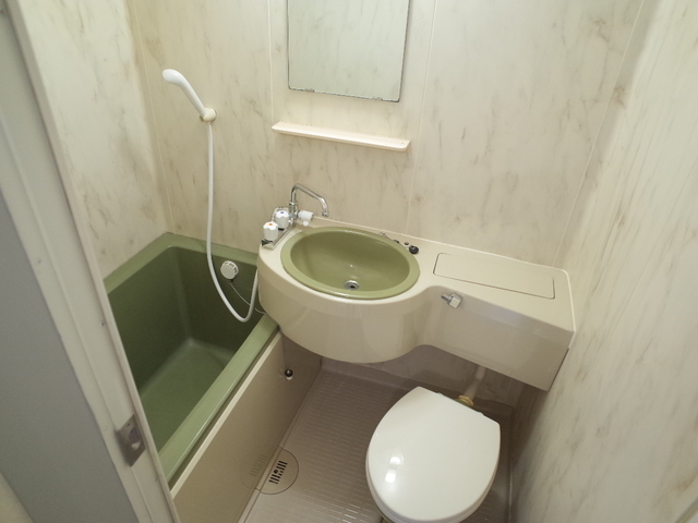 バス・シャワールーム