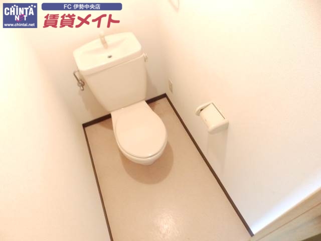 トイレ　同物件別部屋のお写真です。