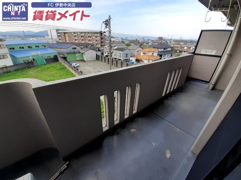 バルコニー　同物件別部屋のお写真です。