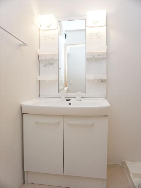 洗面設備　洗面所