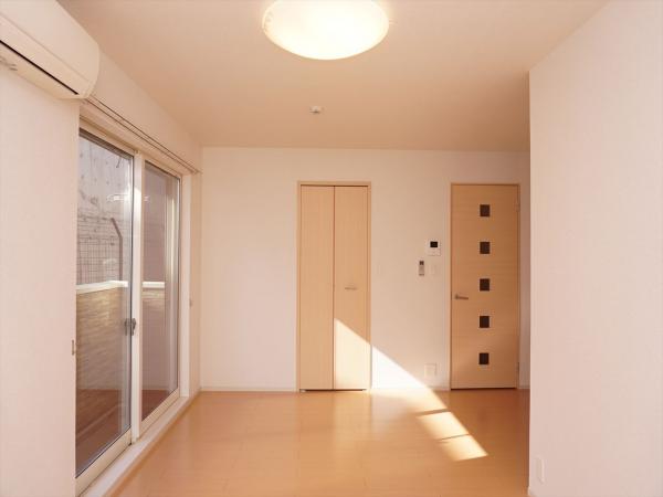 居室・リビング　内装