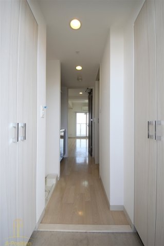 玄関　エステムコート梅田・天神橋IIIアヴァンテ