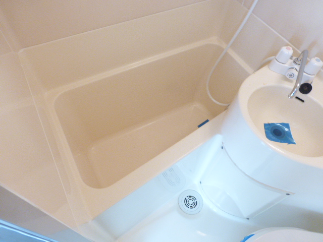バス・シャワールーム　バス※別部屋参考写真
