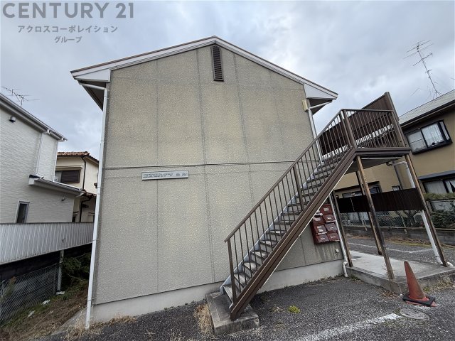 建物外観　敷地内に駐車場・駐輪場あります！