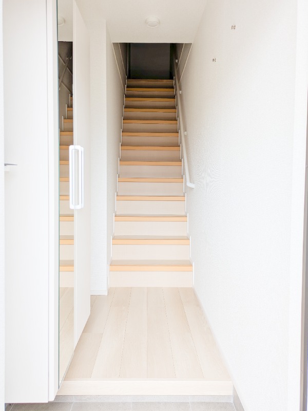 玄関　図面と現状に相違がある場合には現状を優先