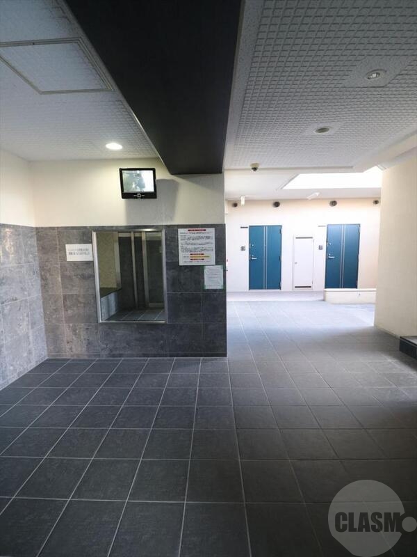 ロビー　広々としたロビースペース