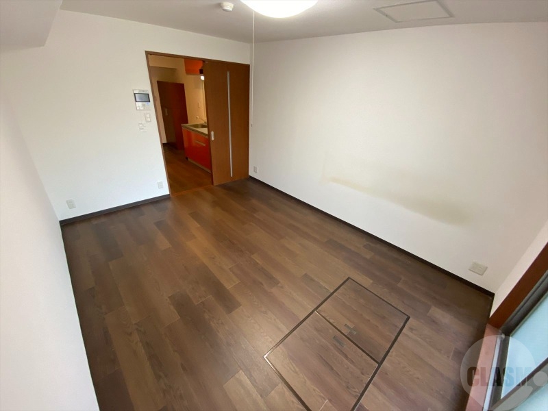 その他　エレベーター付き