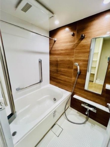 バス・シャワールーム