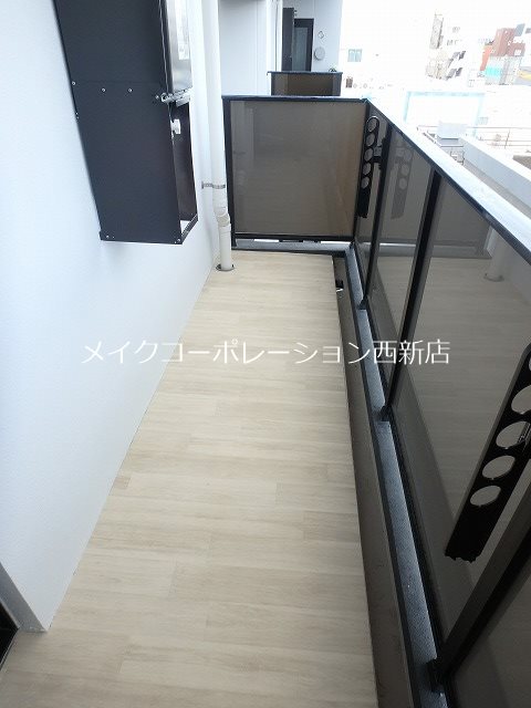 バルコニー　※工事中の写真