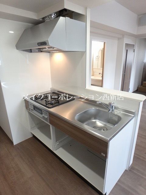 キッチン　※工事中の写真