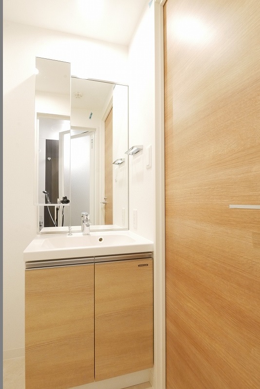 洗面設備　嬉しい独立洗面台