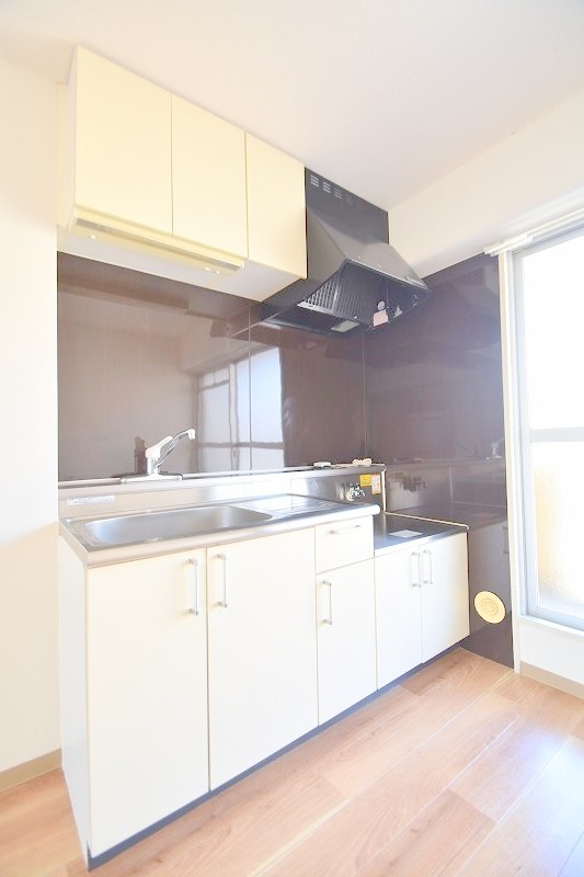 キッチン　お問合せはシティホーム海田センター　082-821-2227