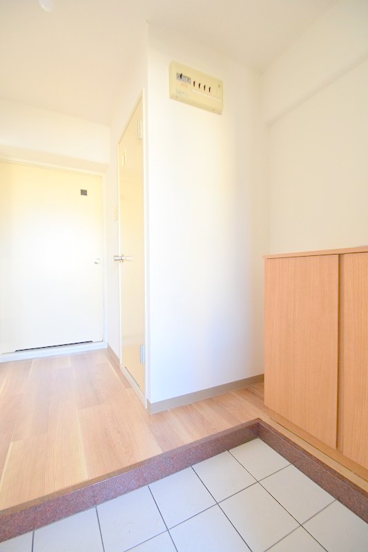 玄関　向洋周辺の賃貸情報はシティホーム海田センターへお任せください