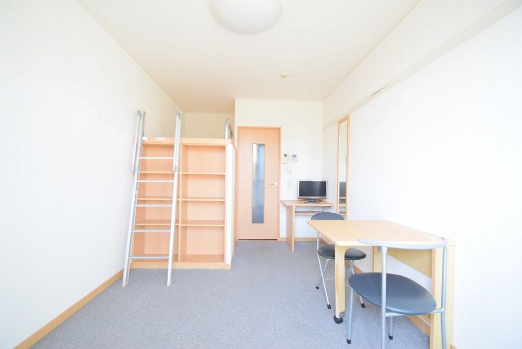 居室・リビング　現況を優先