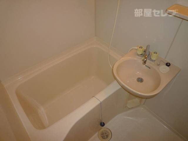 バス・シャワールーム　バスルーム