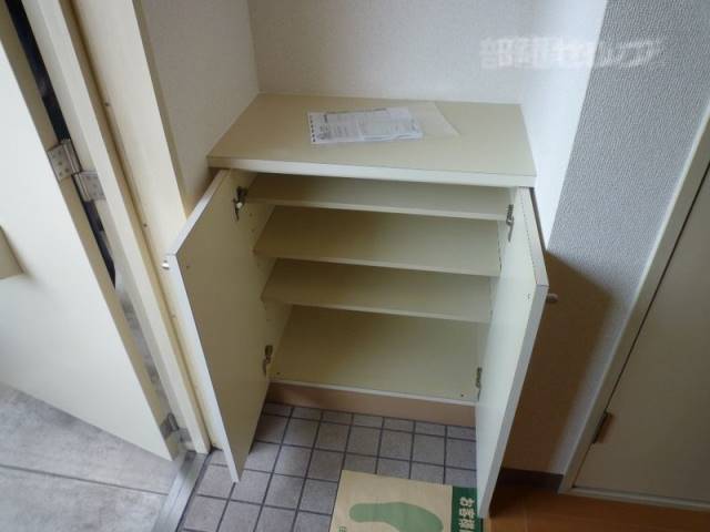 その他設備　シューズボックス