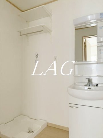 その他設備　室内洗濯機置き場です