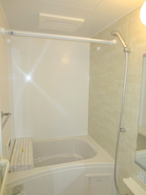 バス・シャワールーム　★追い焚き・乾燥機★