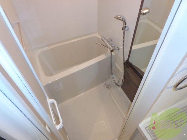 バス・シャワールーム　ピカピカでラグジュアリーな浴室です毎日癒しのバスタイムに