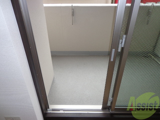 バルコニー　バルコニーもすっきり綺麗。お花やハーブを育てるのも素敵