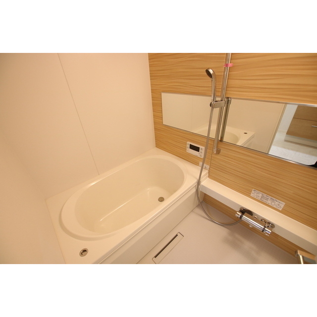 バス・シャワールーム　ゆったりとしたバスルーム！