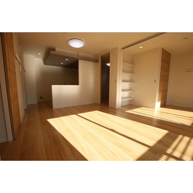 居室・リビング　１３．１帖のリビングルーム♪