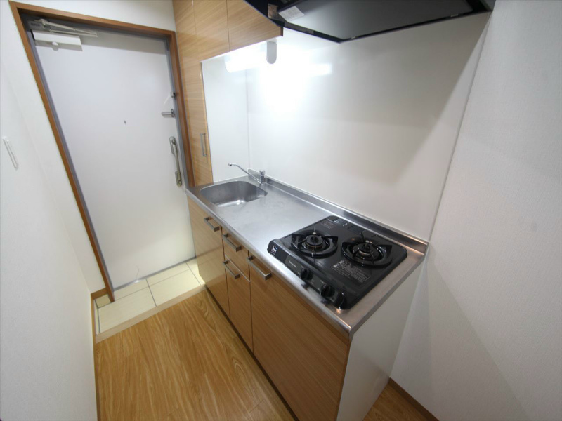 キッチン　システムキッチン（ガス2口コンロ付）