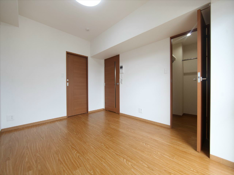 その他部屋・スペース　洋室8.3帖　ウォークインクローゼット付（収納充実してます）