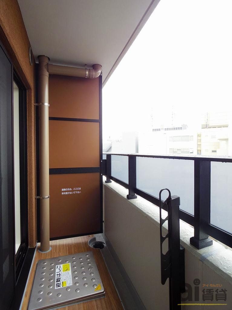 バルコニー　※同仕様写真