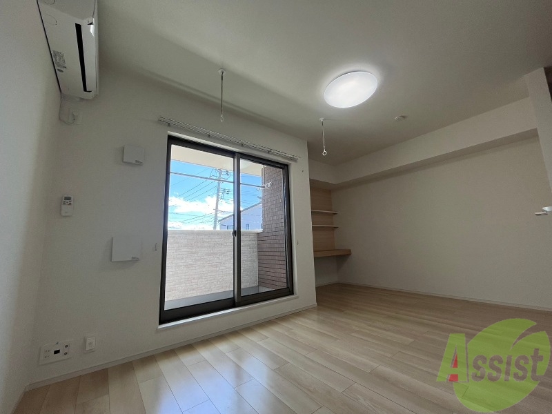 居室・リビング　リビングは１１．８帖になります。広さもちょうどいい広さですね