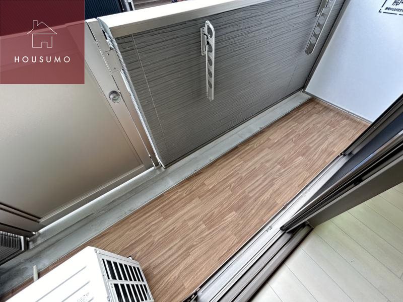 バルコニー　バルコニーからの眺めを楽しみながら食事をしませんか