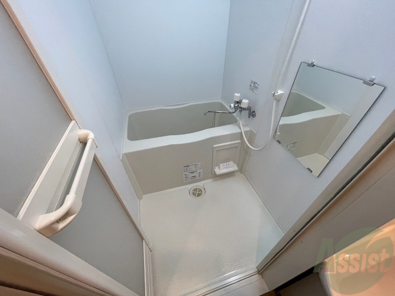 バス・シャワールーム　お風呂です！一日の疲れを癒してくださいね！