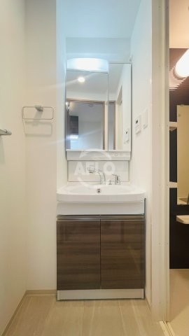 洗面設備　フォーリアライズ福島ルノン　独立洗面所