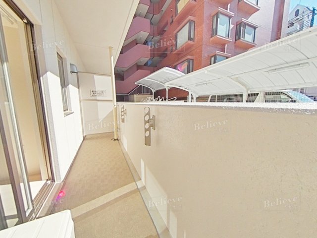 バルコニー　陽当たり良好なバルコニーです♪