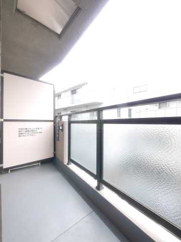 バルコニー　エムズ・フラッツ千駄ヶ谷