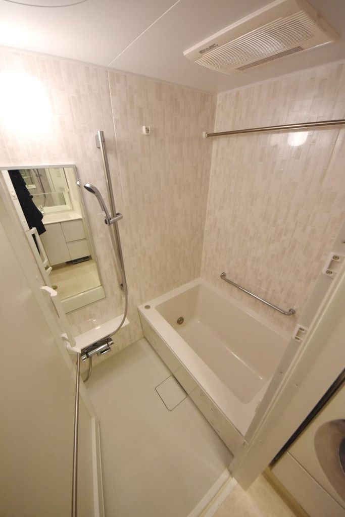 バス・シャワールーム　別部屋参考写真