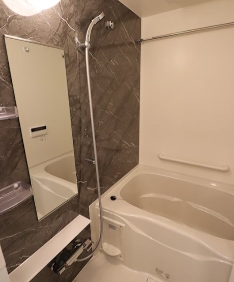 バス・シャワールーム　風呂